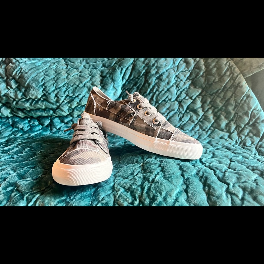 Blowfish sneakers. Never worn still with tags no box.